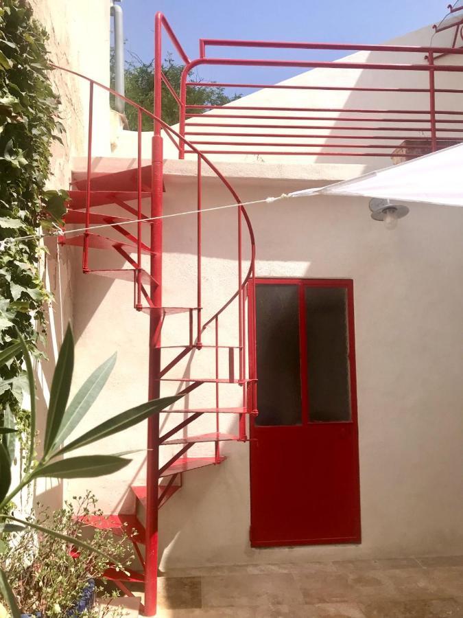 Gite Avignon Bougainvillier Экстерьер фото
